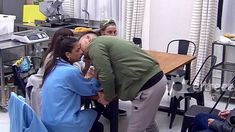 Martín Salwe besó a Emily Lucius a escondidas: el video Martín Salwe besó a Emily Lucius a escondidas: el video