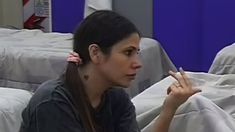 Romina ya conoce mejor cómo votan sus compañeros. Romina ya conoce mejor cómo votan sus compañeros.