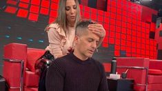 Ángel de Brito se quedó duro en vivo y tuvo que ser asistido por Cinthia Fernández Ángel de Brito se quedó duro en vivo y tuvo que ser asistido por Cinthia Fernández