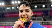 El esgrimista ganó la medalla de oro en florete.