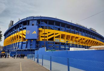 Riquelme habló sobre el proyecto de ampliación de La BOmbonera Riquelme habló sobre el proyecto de ampliación de La BOmbonera