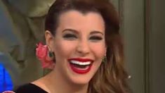 Las ironías de Charlotte Caniggia en lo de Mirtha Legrand. Las ironías de Charlotte Caniggia en lo de Mirtha Legrand.