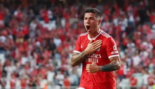 Fernández lleva cuatro goles en Benfica. Fernández lleva cuatro goles en Benfica.