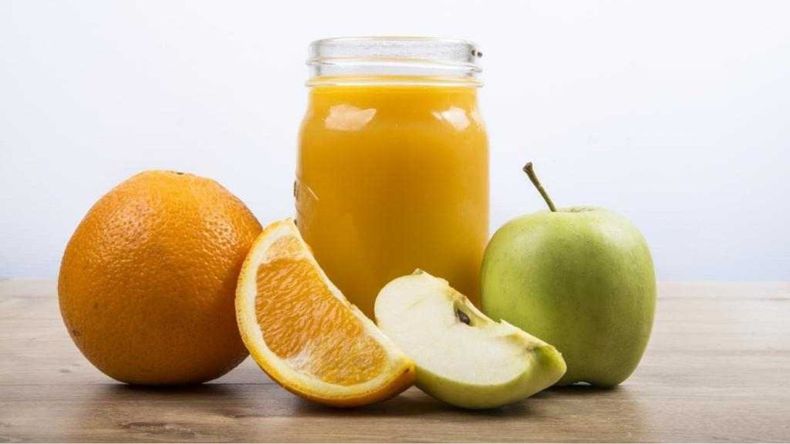 La naranja y la manzana, dos frutas abundantes en esta temporada, ofrecen una rica fuente de nutrientes para el cuerpo, haciéndolas ideales para iniciar el día con energía