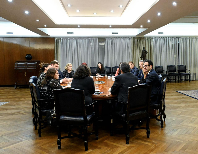 Matías Tombolini, Sergio Massa y Carla Vizzotti