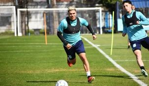 Racing: Juan Fernando Quintero se entrenó a la par de sus compañeros y jugaría contra Independiente
