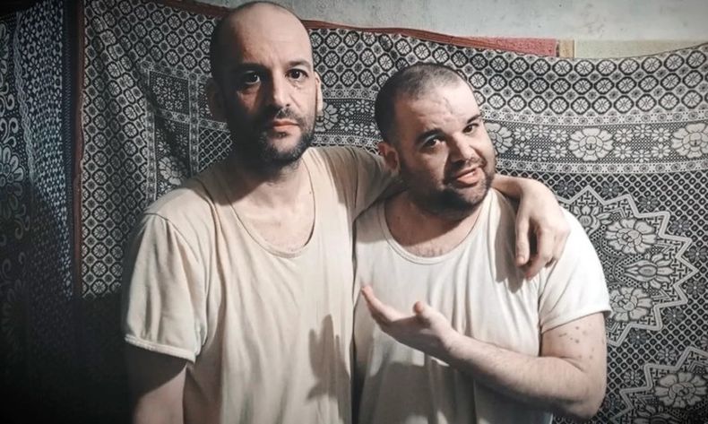 Los hermanos Horn, durante su cautiverio juntos en Gaza.