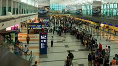 Las cifras muestran que el éxodo de jóvenes era mayor en el gobierno de Mauricio Macri.