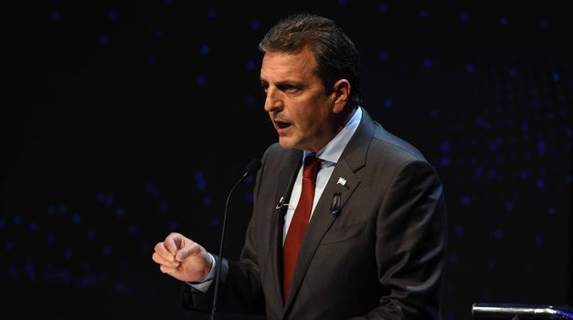 Sergio Massa habló sobre la unidad nacional y aseguró que es posible vivir con quien piensa distinto.