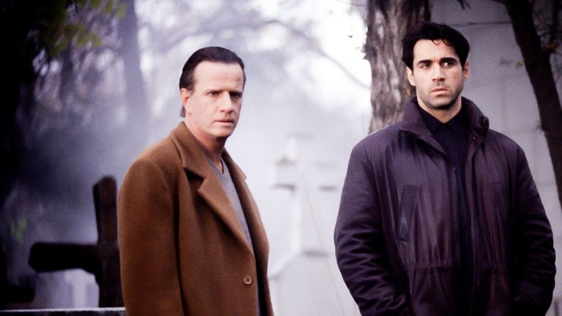 En el tramo final, la historia plantea un dilema decisivo: para vencer a un rival tan poderoso, los MacLeod comprenden que deberán ir más allá de sus propias fuerzas.