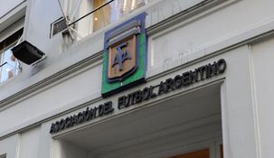 La AFA suspendió los tres partidos de este viernes.