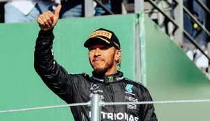 Hamilton propone a Sebastián Vettel para que lo reemplace en Mercedes en 2025