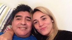 El insólito tatuaje de Diego Maradona con el apodo de Rocío Oliva: por qué le dice perra El insólito tatuaje de Diego Maradona con el apodo de Rocío Oliva: por qué le dice perra