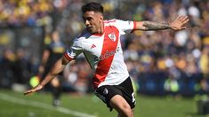 Enzo Díaz convirtió el segundo gol de River a los 50 minutos del encuentro Enzo Díaz convirtió el segundo gol de River a los 50 minutos del encuentro