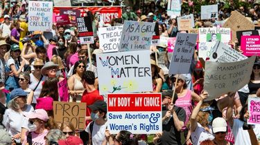 Se manifestaron en defensa del acceso al aborto en los etapas iniciales del embarazo.