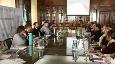 Paritaria docente: el Gobierno de la Provincia de Buenos Aires ofreció un 9% en dos tramos Paritaria docente: el Gobierno de la Provincia de Buenos Aires ofreció un 9% en dos tramos