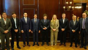 Javier Milei recibió a los gobernadores radicales.