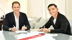 Matias&nbsp;Kranevitter firmando su contrato con River.&nbsp; 