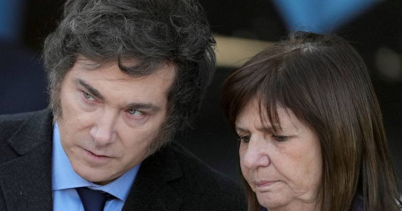 El Presidente volvió a elogiar a la senadora después de la última sesión.