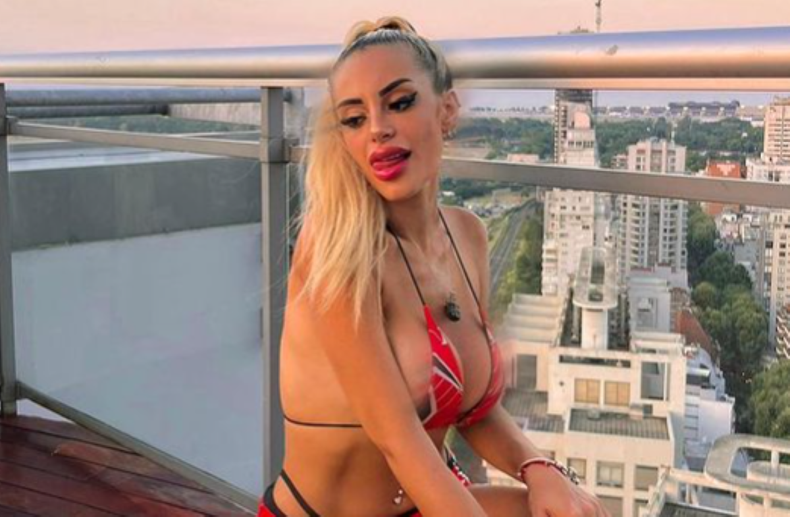 La influencer trató a los diputados de LLA como payasos por plantear la vuelta atrás de la Ley de IVE.