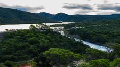 Segunda Usina tiene historia especial y paisajes serranos que invitan a relajarse. Segunda Usina tiene historia especial y paisajes serranos que invitan a relajarse.