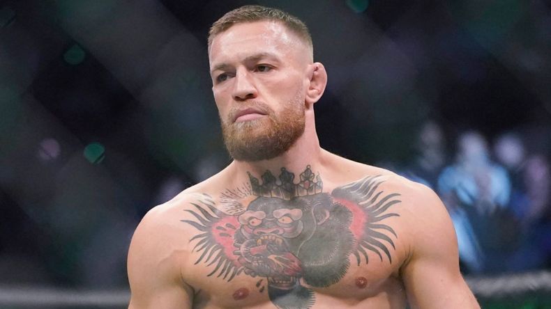 Conor McGregor agredió brutalmente a un hombre y no tuvo consecuencias.