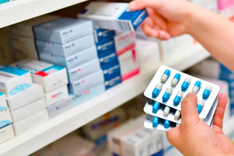 Los medicamentos se podrán vender en kioscos.