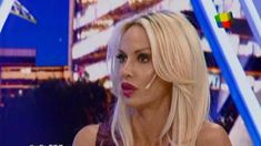 Luciana Salazar sobre Redrado: Martín busca excusas para escribirme y me histeriquea Luciana Salazar sobre Redrado: Martín busca excusas para escribirme y me histeriquea