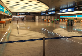 Cada vez menos argentinos pueden viajar al exterior por la crisis económica. Cada vez menos argentinos pueden viajar al exterior por la crisis económica.