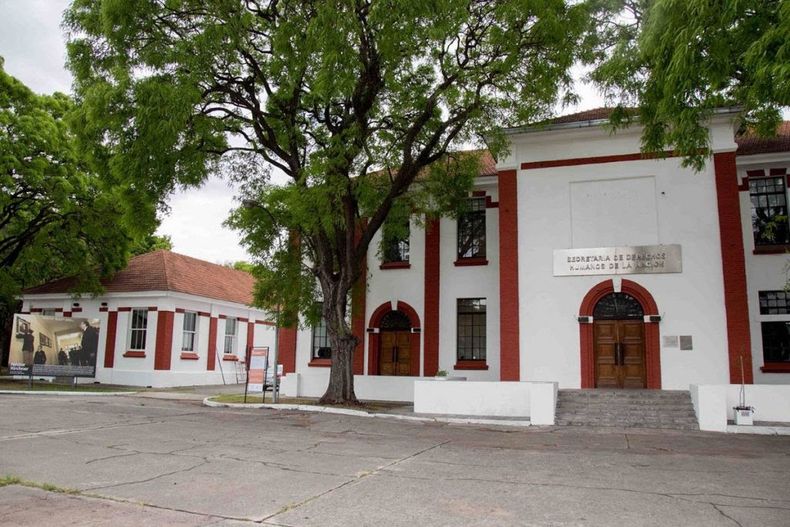 Denuncian casi 60 despidos en la Secretaría de Derechos Humanos.