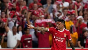 Enzo Fernández conviritió un golazo de volea por Champions League.