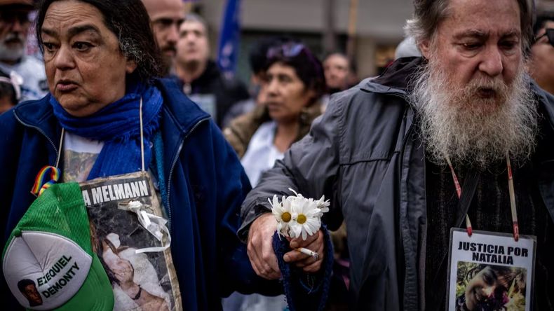 Gustavo Melmann y Laura Calampuca mantienen activa la causa para encontrar al último responsable del femicidio de su hija.