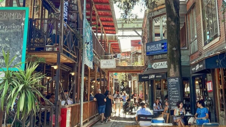 Este mercado es un centro comercial y gastronómico.
