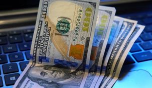 El dólar blue bajó en el inicio de la semana corta. El dólar blue bajó en el inicio de la semana corta.