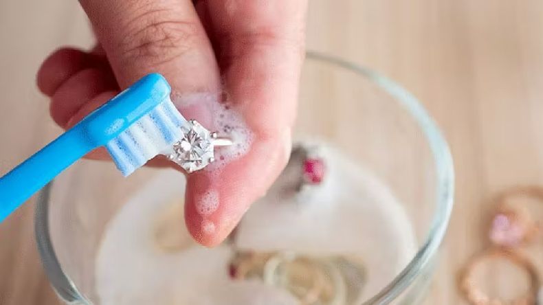 Cómo limpiar joyas de fantasía
