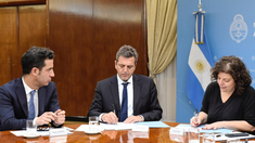 Matías Tombolini, Sergio Massa y Carla Vizzotti. Matías Tombolini, Sergio Massa y Carla Vizzotti.