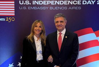 Jorge Macri junto a su esposa, María Belén Ludueña.