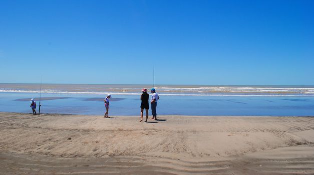 Playas casi desiertas y un cielo estrellado son dos de los principales atractivos de este pueblo.