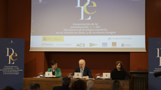 Las novedades de la versión electrónica 23.8 del Diccionario de la Lengua Española fueron presentadas a la prensa. Las novedades de la versión electrónica 23.8 del Diccionario de la Lengua Española fueron presentadas a la prensa.