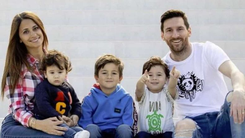 Álbum Del Mundial La Divertida Reacción De Mateo Messi Al Conseguir La