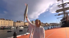 La antorcha olímpica llegó a Francia. La antorcha olímpica llegó a Francia.