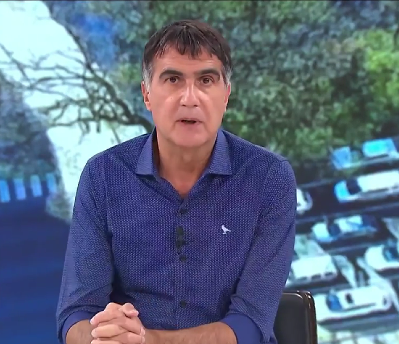 No es la primera denuncia contra el periodista por maltrato laboral.