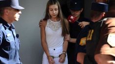 Galarza al ser detenida por la Policía de Entre Ríos. Galarza al ser detenida por la Policía de Entre Ríos.