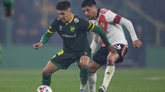 Fontana aguanta la pelota ante Enzo Pérez. Fontana aguanta la pelota ante Enzo Pérez.