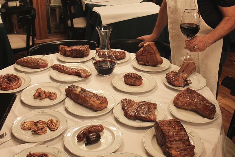 La gastronomía está en pleno auge: descubrí una de las mejores parrillas de la Ciudad de Buenos Aires, ubicada en el barrio de San Telmo.