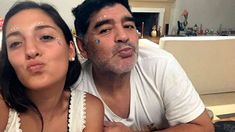 La divertida foto de Jana y Diego Maradona La divertida foto de Jana y Diego Maradona