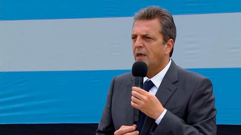 Hackearon la web de Sergio Masa y dejaron enigmáticos mensajes