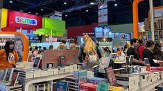 Comenzó la edición 50° aniversario de la Feria del Libro. Comenzó la edición 50° aniversario de la Feria del Libro.