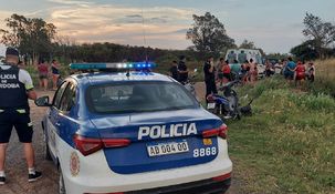 Investigan si el lugar donde hallaron a la mujer es la escena del crímen.