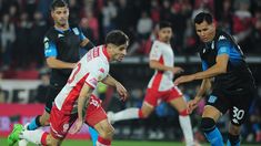 El Globo y la Academia igualaron 0 a 0 en el Palacio Ducó. El Globo y la Academia igualaron 0 a 0 en el Palacio Ducó.